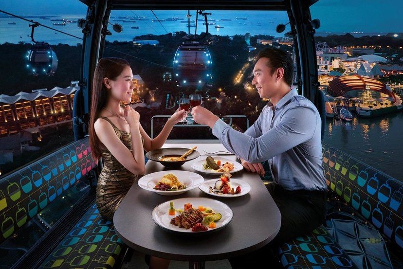Cable Car Sky Dining - Champagne Cabin