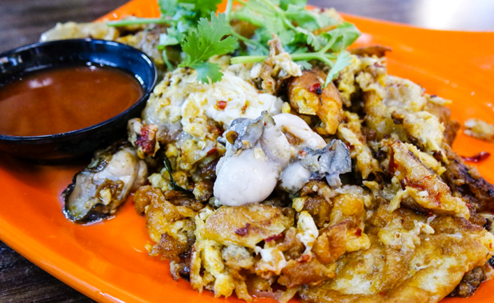 Chinatown Food Street x City Tour Singapore - Fried Oyster Omelette